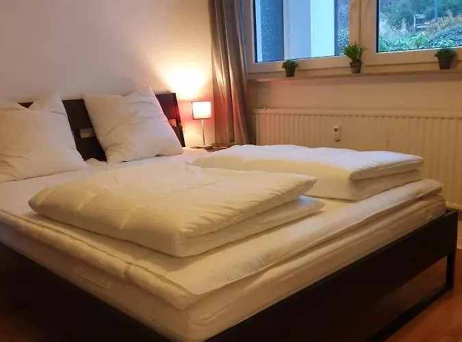 Guenninghauser Strasse 6 - 4 *